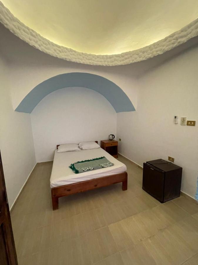 Dolphin Camp Hotel Дахаб Екстериор снимка