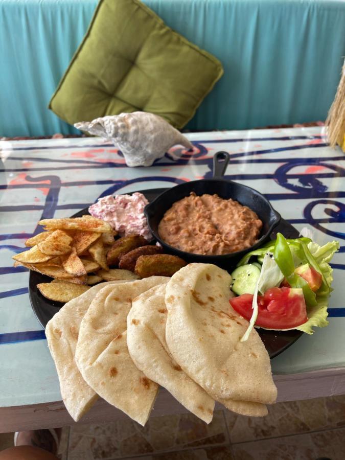 Dolphin Camp Hotel Дахаб Екстериор снимка