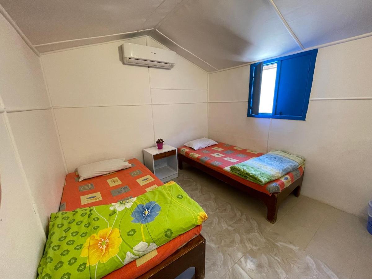 Dolphin Camp Hotel Дахаб Екстериор снимка