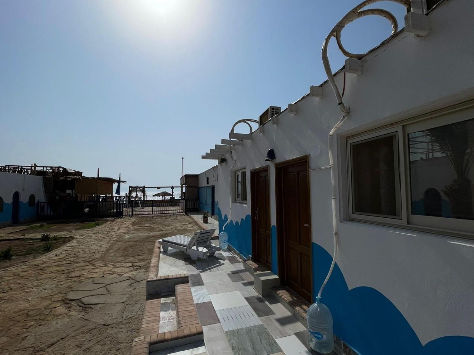 Dolphin Camp Hotel Дахаб Екстериор снимка