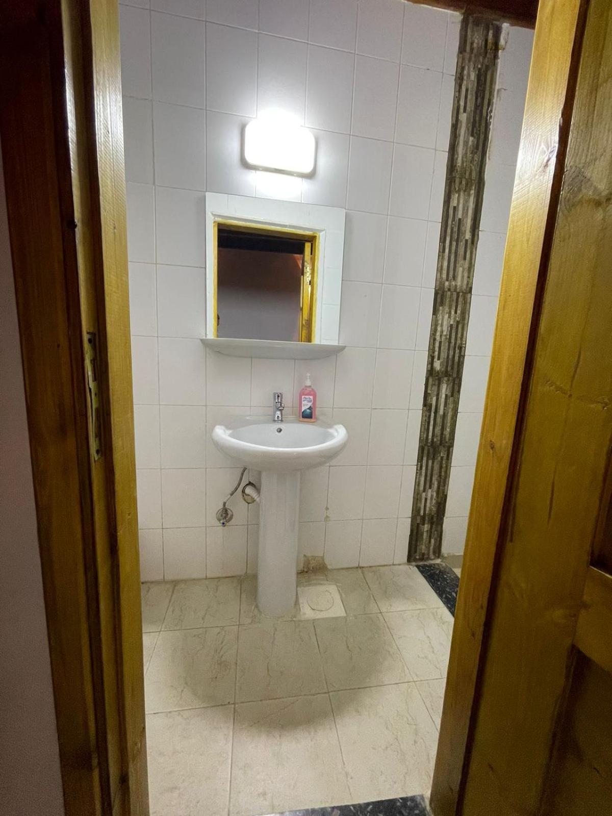 Dolphin Camp Hotel Дахаб Екстериор снимка