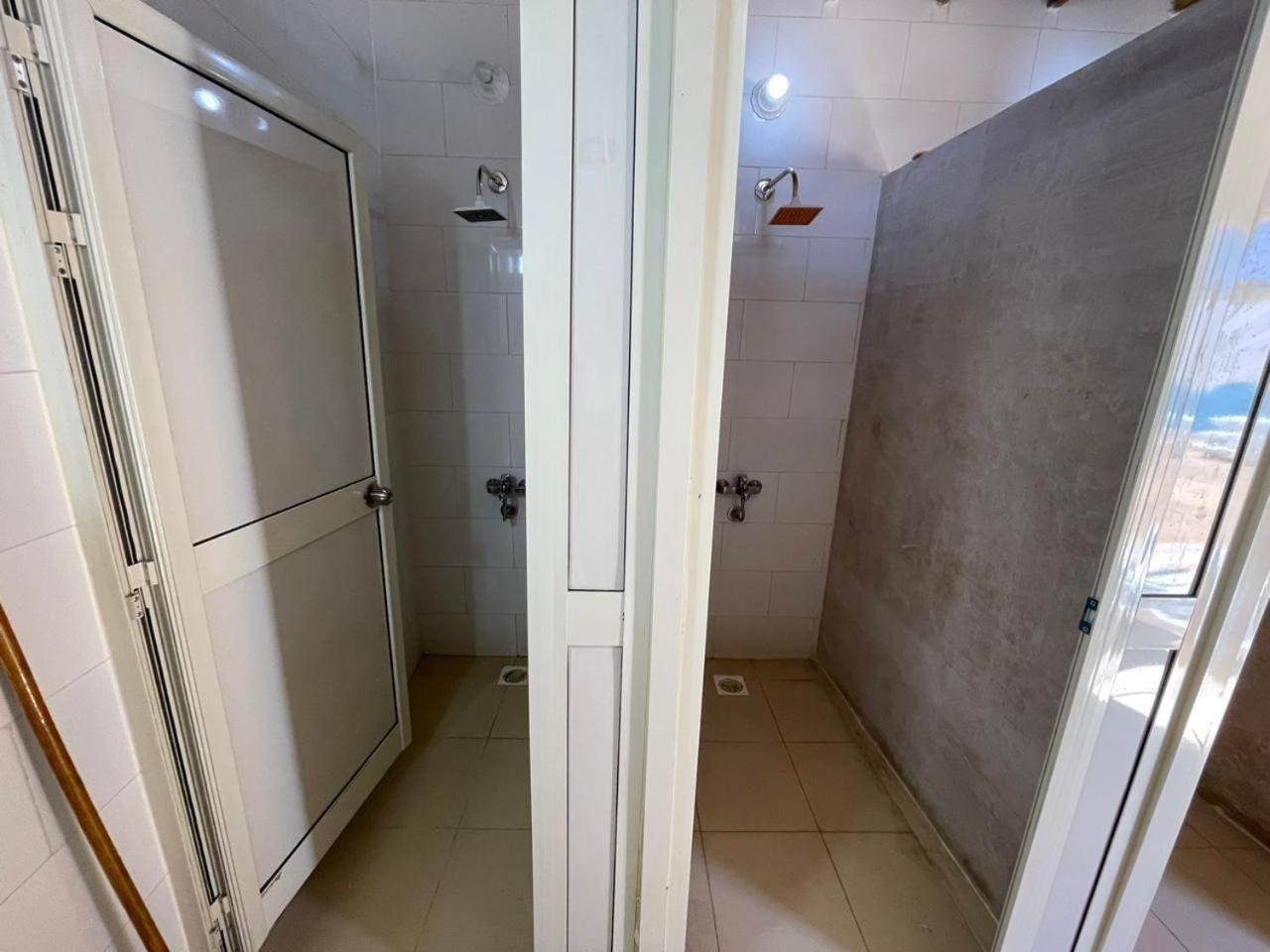 Dolphin Camp Hotel Дахаб Екстериор снимка